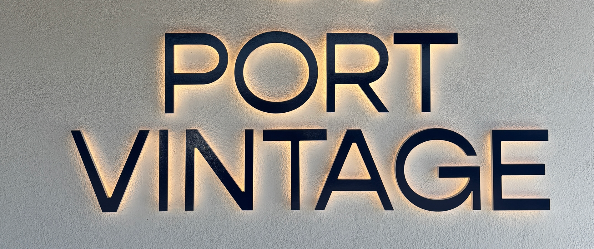 Port Vintage Letras Pared